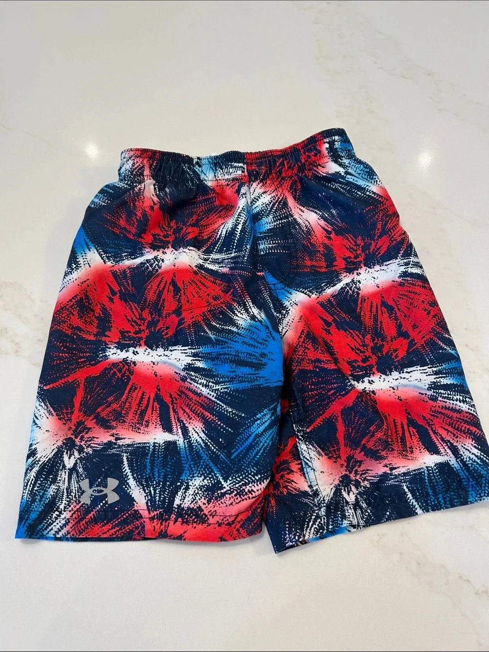 Boys size 6 Under Armour Red, Blue & White Graphic Swim Trunks